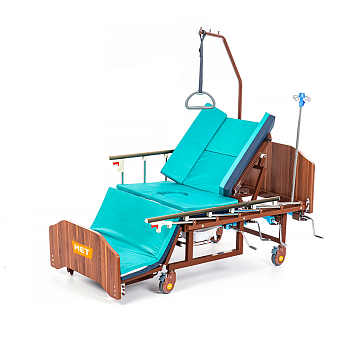 Медицинская кровать для ухода за лежачими больными с  переворотом, туалетом и матрасом